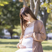 「逆子」と診断されたら、はる接骨鍼灸院へ。